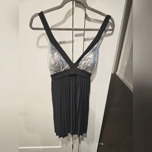 Janice | Dresses | Black Dress With Silver Sequins Large Never Worn No Tags But Like New | Poshmark Janice | Dresses | Black Dress With Silver Sequins Large Never Worn No Tags But Like New | Poshmark